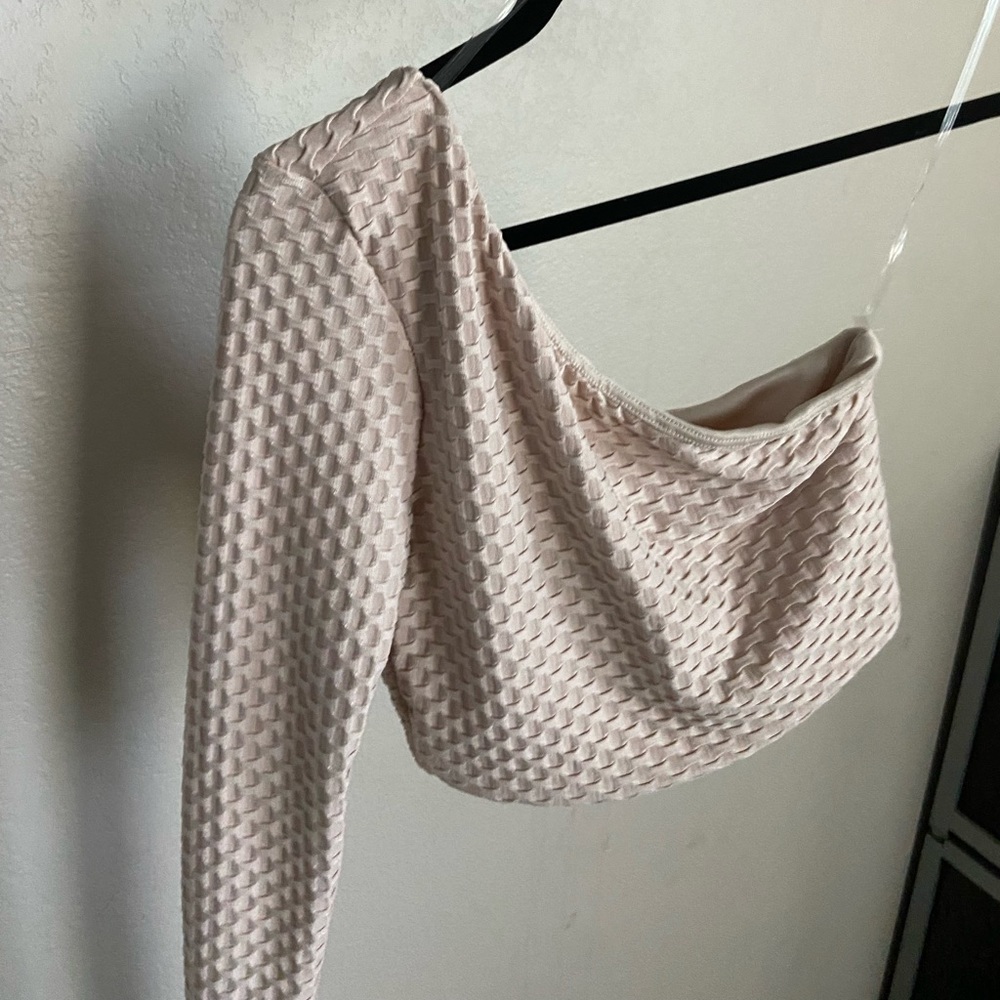 One Arm and Shoulder Crop Top